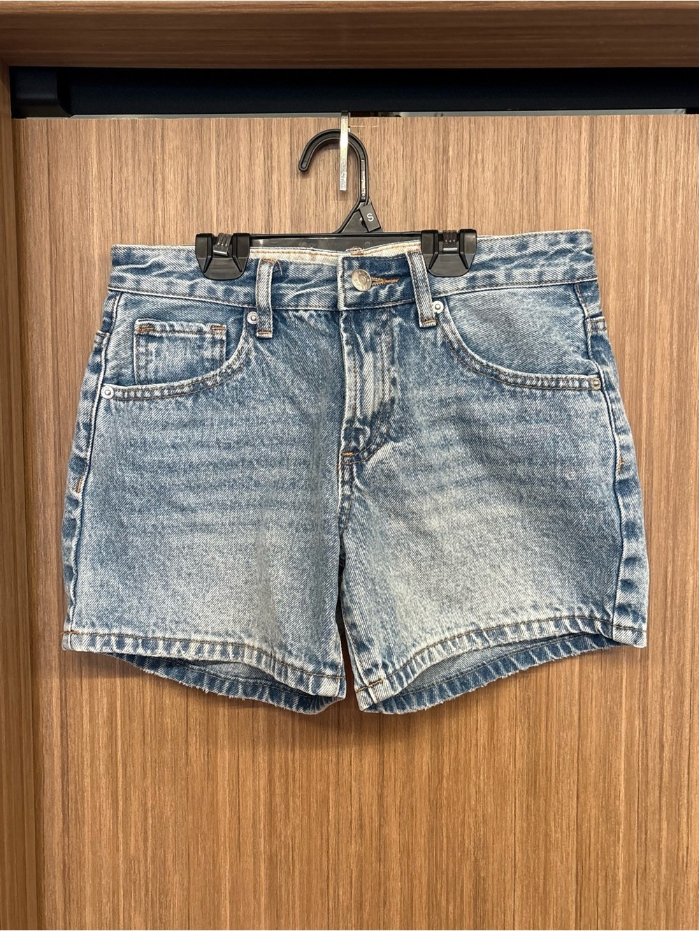 Women’s Light Wash Denim Jean Shorts